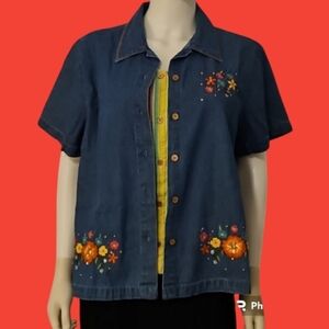 VTG LEMONGRASS Floral Embroidered Chambray 2Fer Short Sleeve Granny Shirt